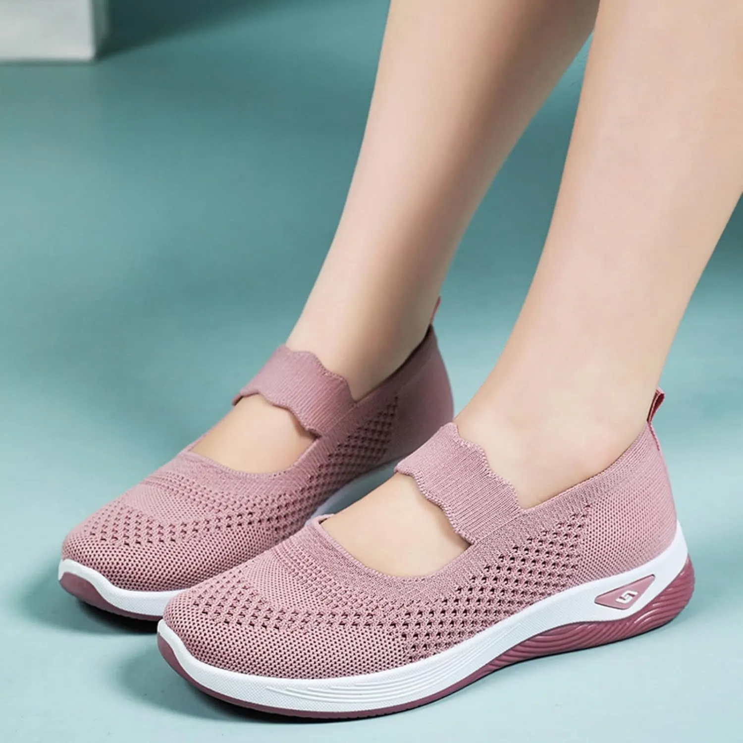 Orthopedic Sneakers for Women Non-Slip Arch Support Walking Shoes Lightweight Mesh Breathable Slip-On Sneakers Diabetic Shoes Athletic Tennis Shoe Comfortable Loafers Footwear